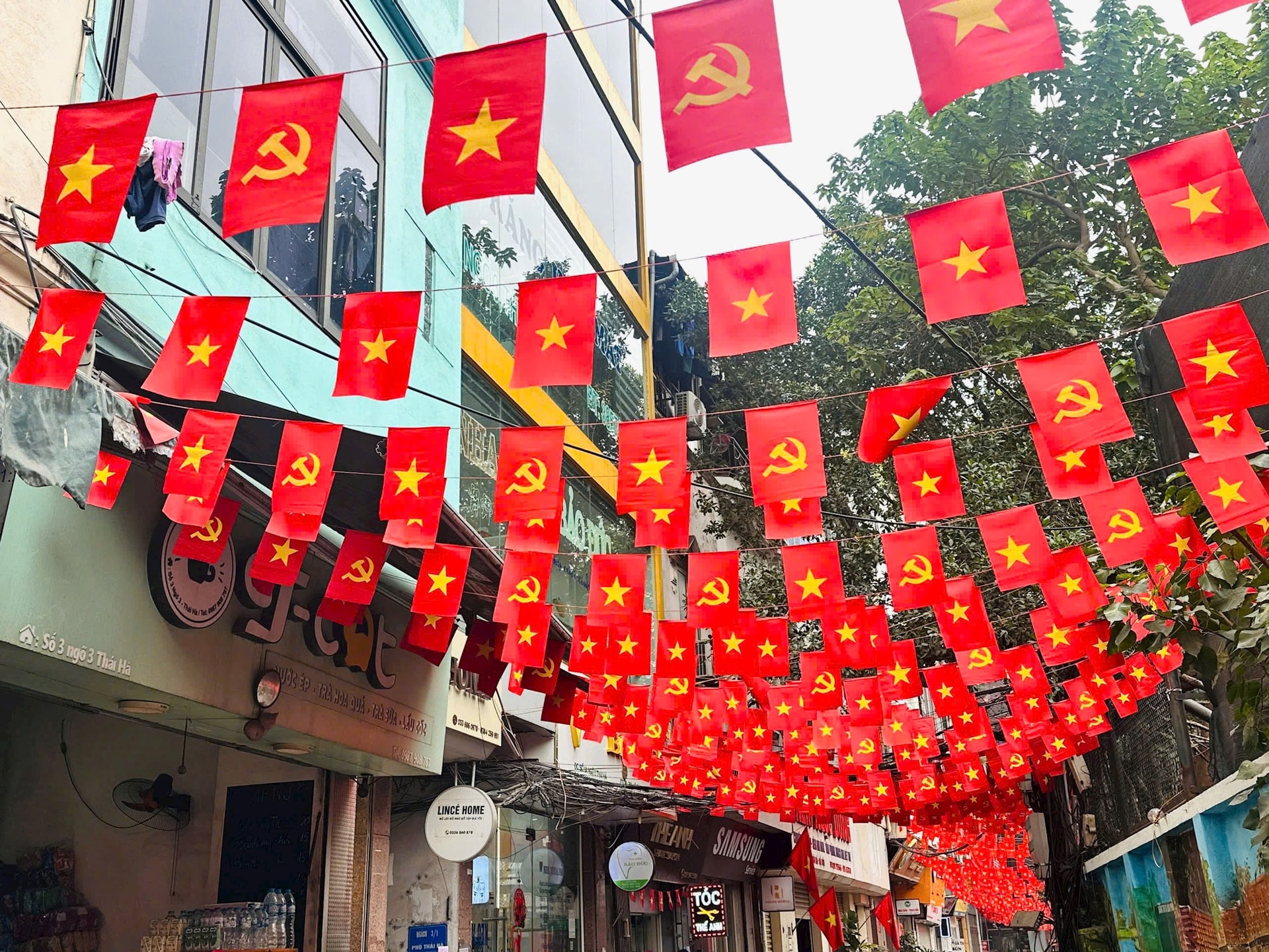 "Ngõ phố Hạnh phúc" trong những ngày hội của toàn Đảng, toàn dân- Ảnh 4.