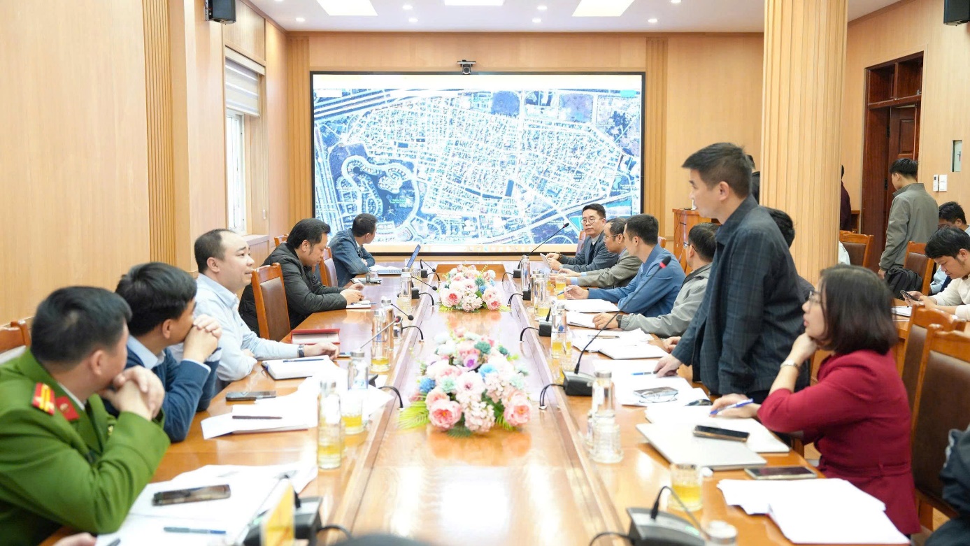 A group of people sitting at a table  AI-generated content may be incorrect.