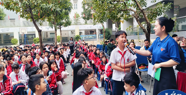 BUỔI SINH HOẠT TRUYỀN THỐNG CHÀO MỪNG 81 NĂM NGÀY THÀNH LẬP QUÂN ĐỘI NHÂN DÂN VIỆT NAM (22/12/1944-22/12/2025); 36 NĂM NGÀY HỘI QUỐC PHÒNG TOÀN DÂN (22/12/1989-22/12-2025) - Ảnh 3.