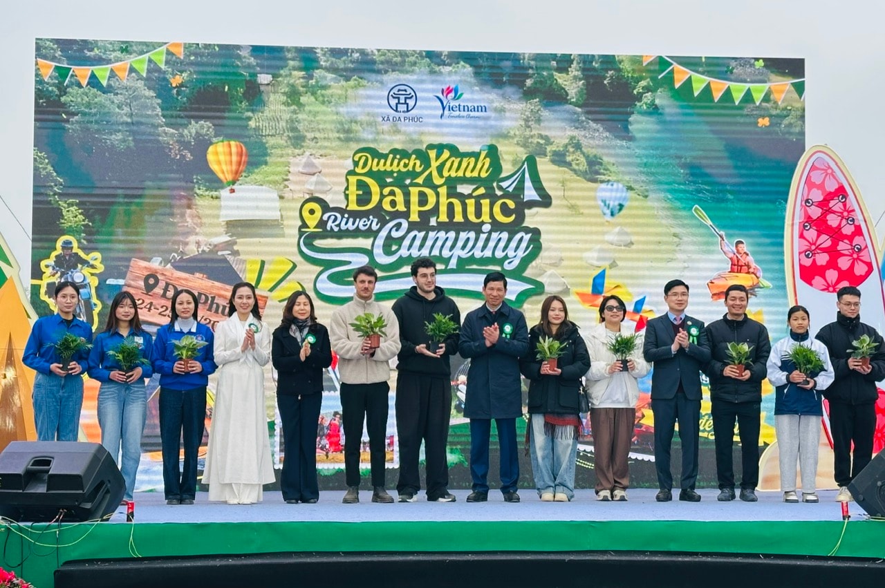 Hà Nội: Gắn biển công trình tu bổ, tôn tạo Đền Bà và ra mắt chương trình du lịch xanh Đa Phúc- Ảnh 4.