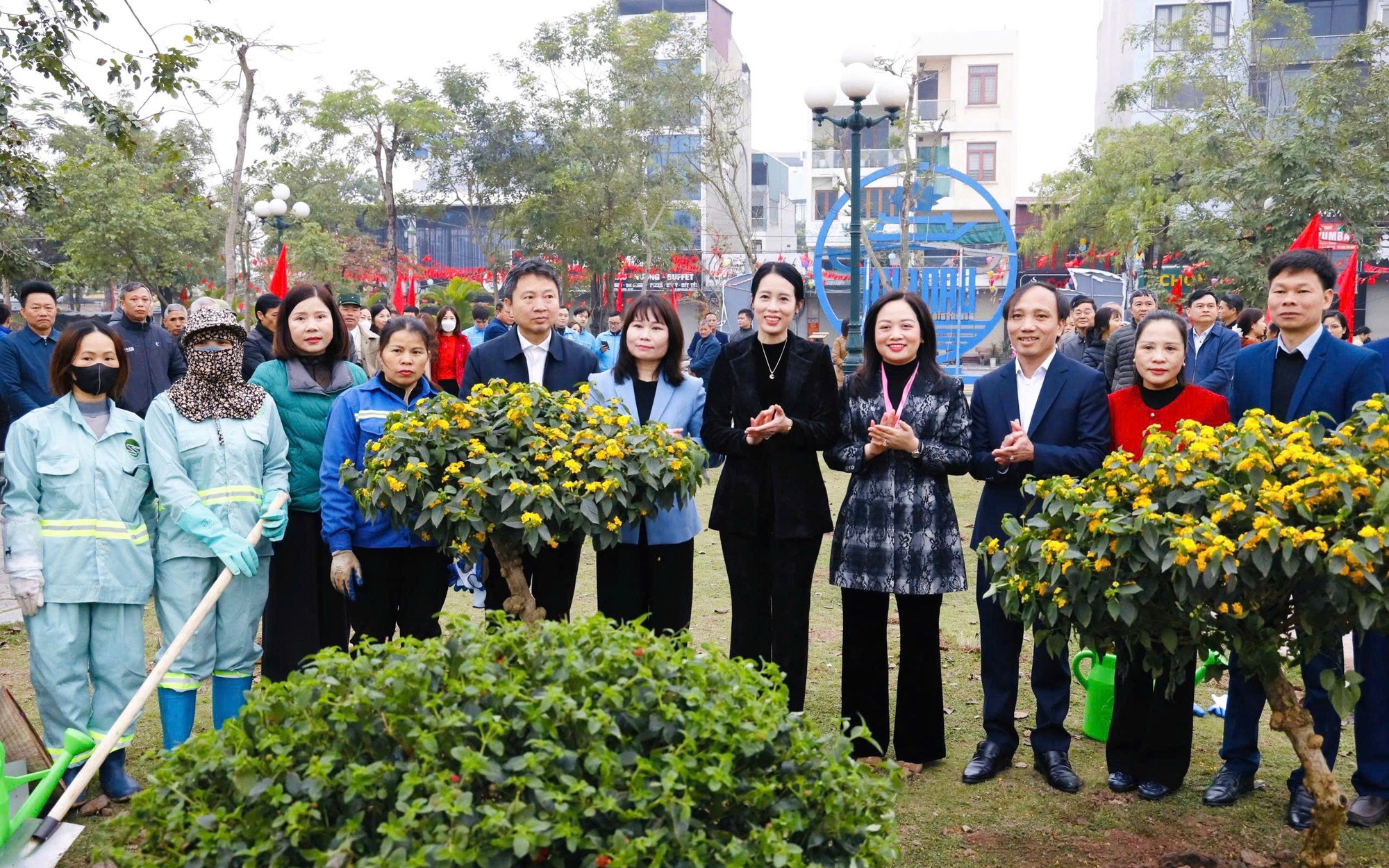 Xã Vân Đình phát động xây dựng mô hình “Vân Đình nở hoa”