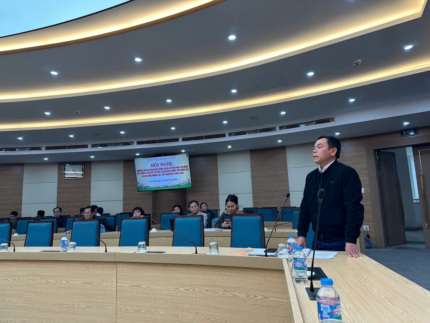 Hội nghị hướng dẫn và bàn giao danh sách cử tri phục vụ công tác niêm yết danh sách cử tri- Ảnh 2.