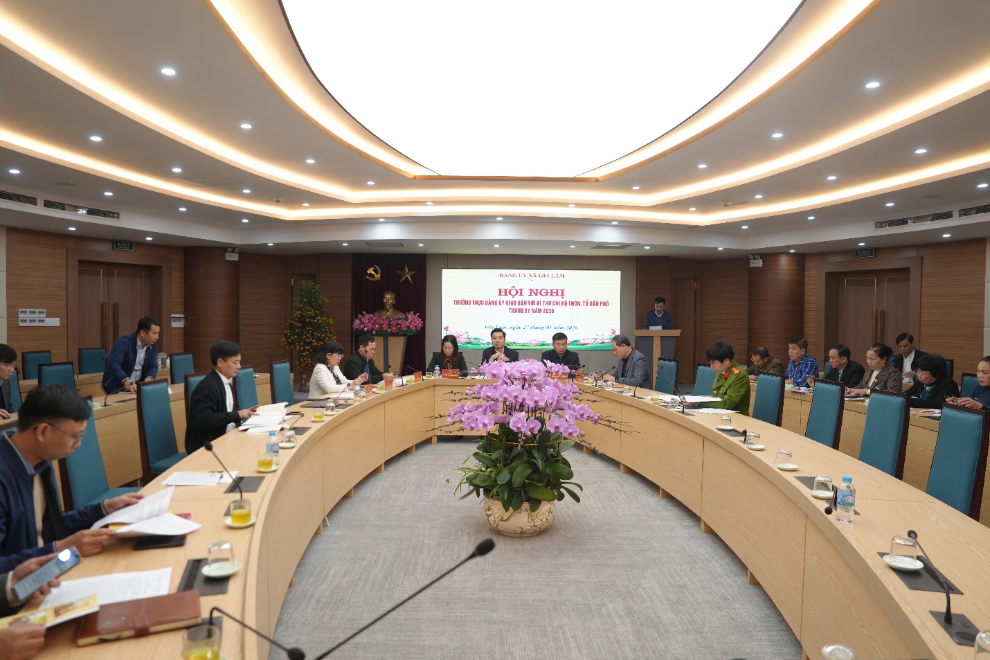 Hội nghị giao ban Bí thư Chi bộ thôn, tổ dân phố tháng 01/2026- Ảnh 1.