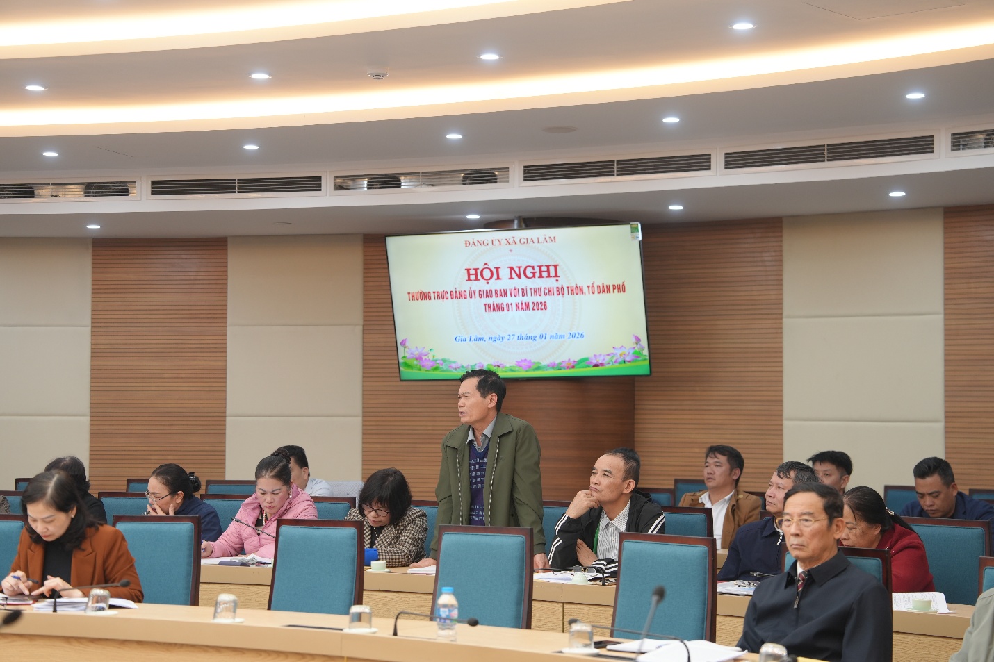 Hội nghị giao ban Bí thư Chi bộ thôn, tổ dân phố tháng 01/2026- Ảnh 4.