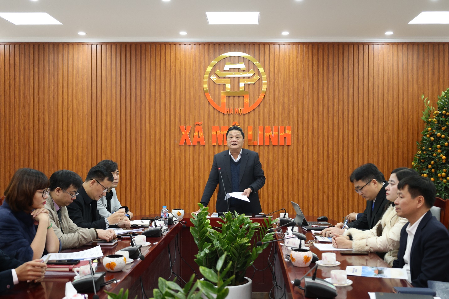 Xã Mê Linh công bố các quyết định về công tác cán bộ- Ảnh 2.