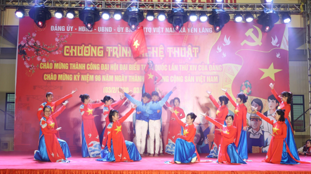 RỘN RÀNG ĐÊM VĂN NGHỆ CHÀO MỪNG THÀNH CÔNG ĐẠI HỘI ĐẠI BIỂU TOÀN QUỐC LẦN THỨ XIV CỦA ĐẢNG VÀ CHÀO MỪNG KỶ NIỆM 96 NĂM NGÀY THÀNH LẬP ĐẢNG CỘNG SẢN VIỆT NAM- Ảnh 11.