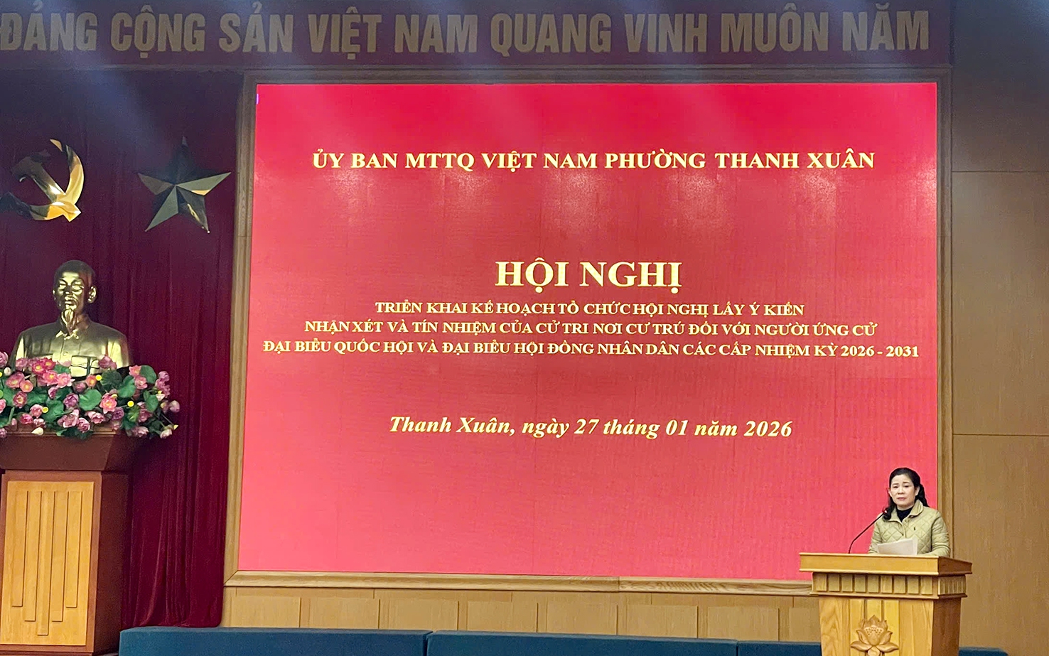 Đồng chí Trần Thị Thu Hà - Phó Bí thư thường trực Đảng ủy phát biểu chỉ đạo hội nghị