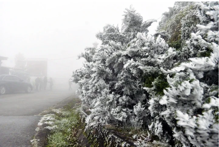 Miền Bắc sắp đón thêm đợt không khí lạnh cực mạnh- Ảnh 1.