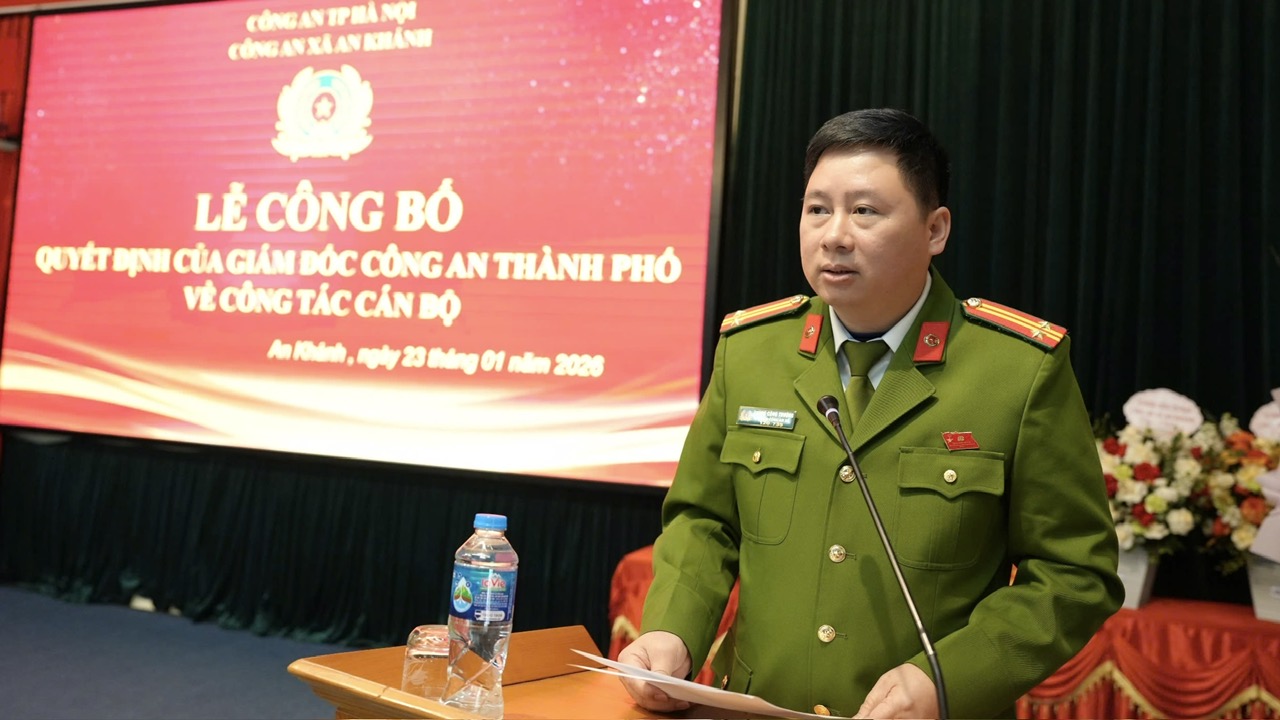 A person in a green uniform  AI-generated content may be incorrect.