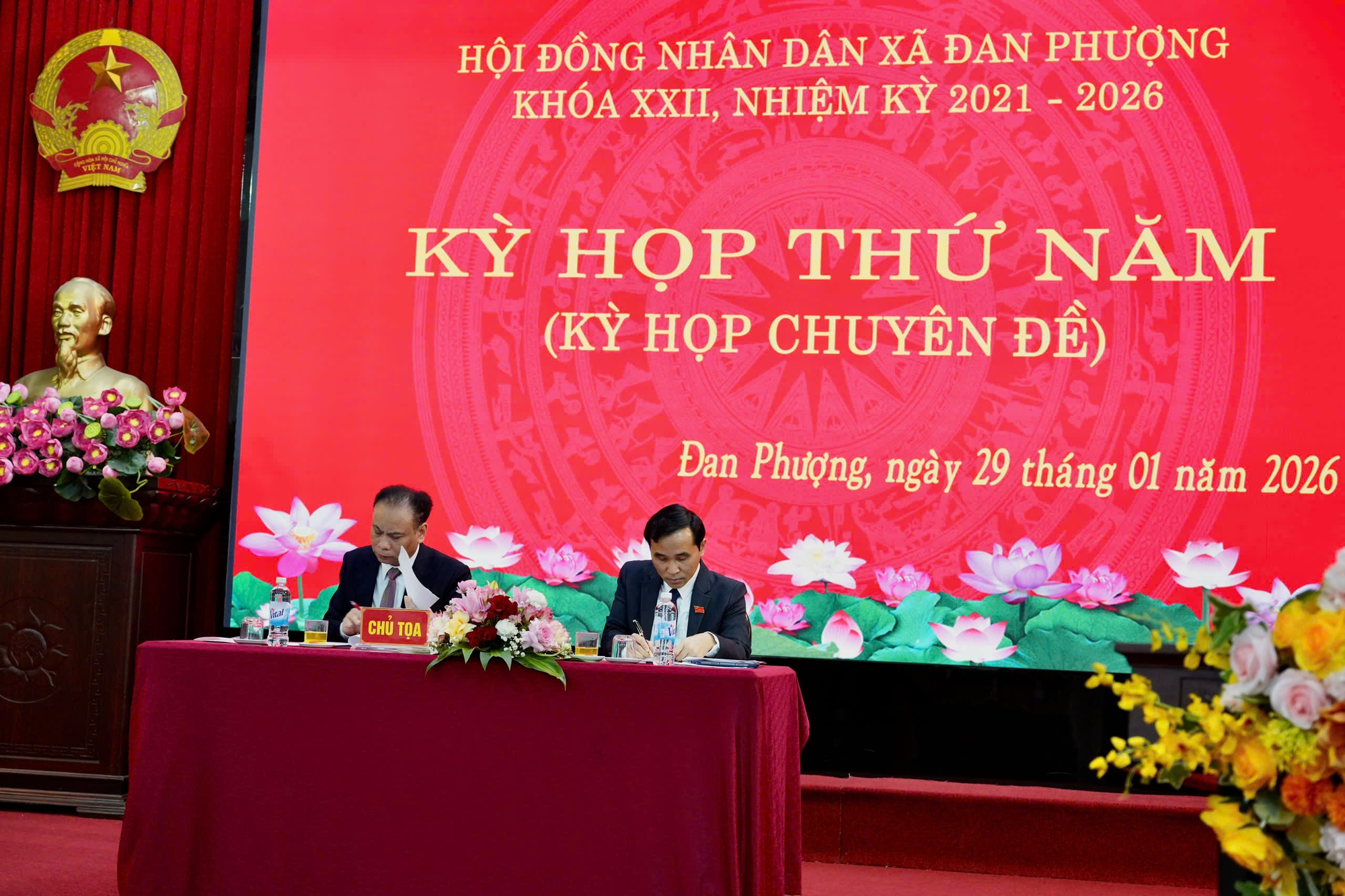 Kỳ họp thứ năm (Kỳ họp chuyên đề) HĐND xã Đan Phượng khóa XXII, nhiệm kỳ 2021- 2026.- Ảnh 1.