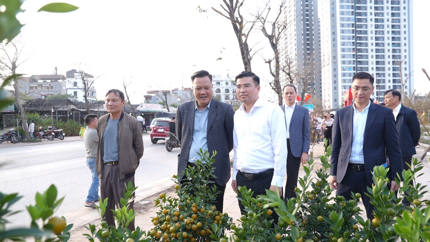 Gia Lâm khai mạc hội chợ hoa Xuân Tết Nguyên đán Bính Ngọ 2026- Ảnh 3.