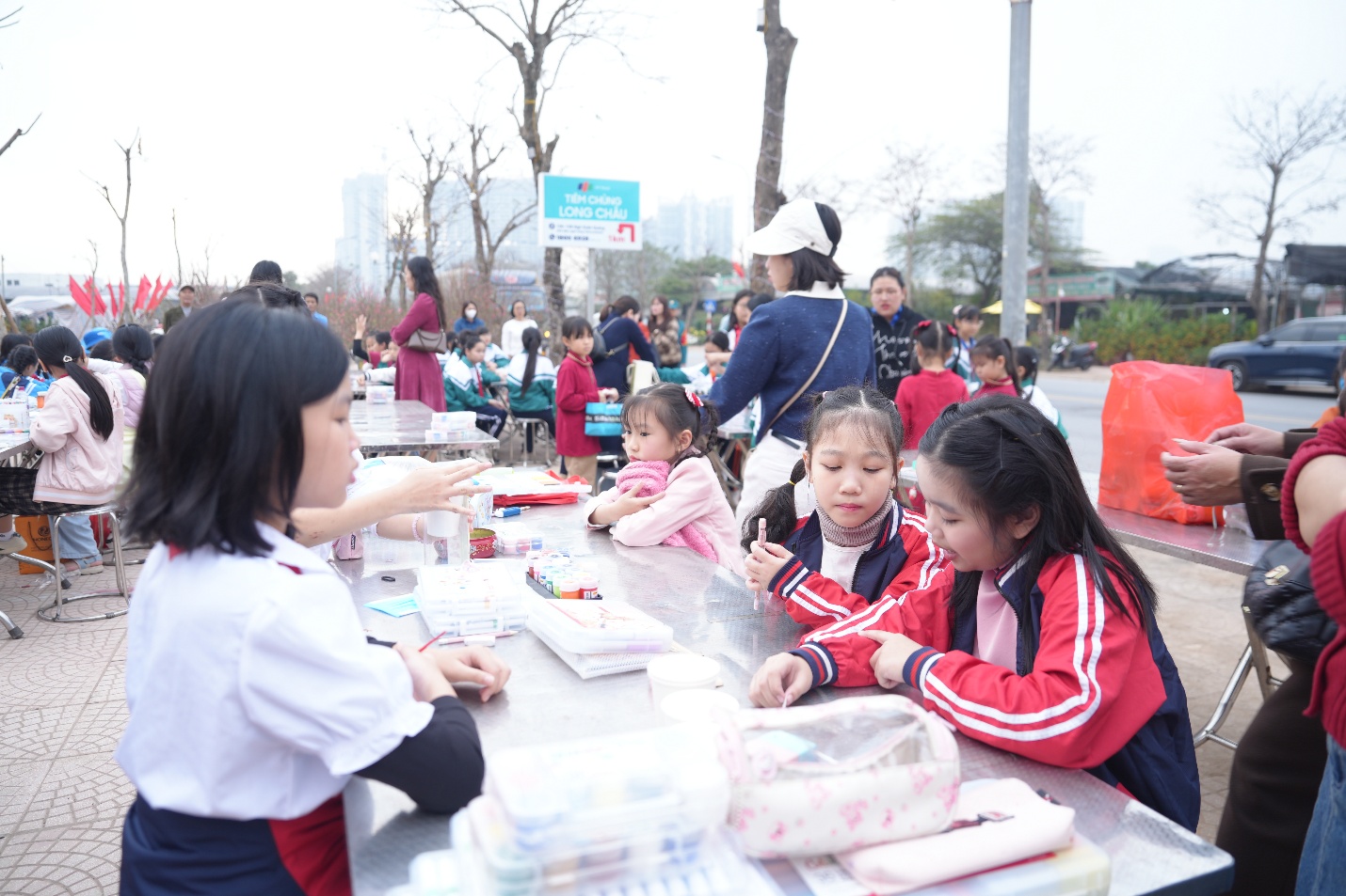 Trung tâm Dịch vụ Tổng hợp xã Gia Lâm tổ chức Cuộc thi vẽ tranh “Gia Lâm trong tim em”- Ảnh 2.