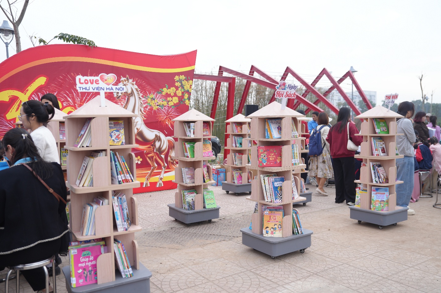 Trung tâm Dịch vụ Tổng hợp xã Gia Lâm tổ chức Cuộc thi vẽ tranh “Gia Lâm trong tim em”- Ảnh 6.