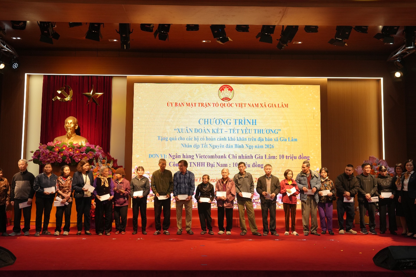 Ủy ban MTTQ xã Gia Lâm tổ chức chương trình tặng quà Tết “Xuân đoàn kết – Tết yêu thương”- Ảnh 6.