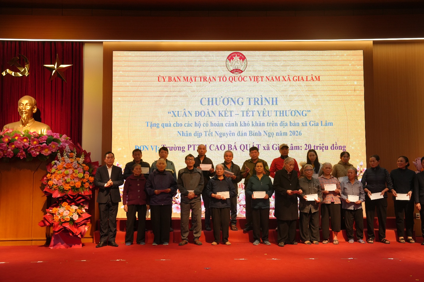 Ủy ban MTTQ xã Gia Lâm tổ chức chương trình tặng quà Tết “Xuân đoàn kết – Tết yêu thương”- Ảnh 12.