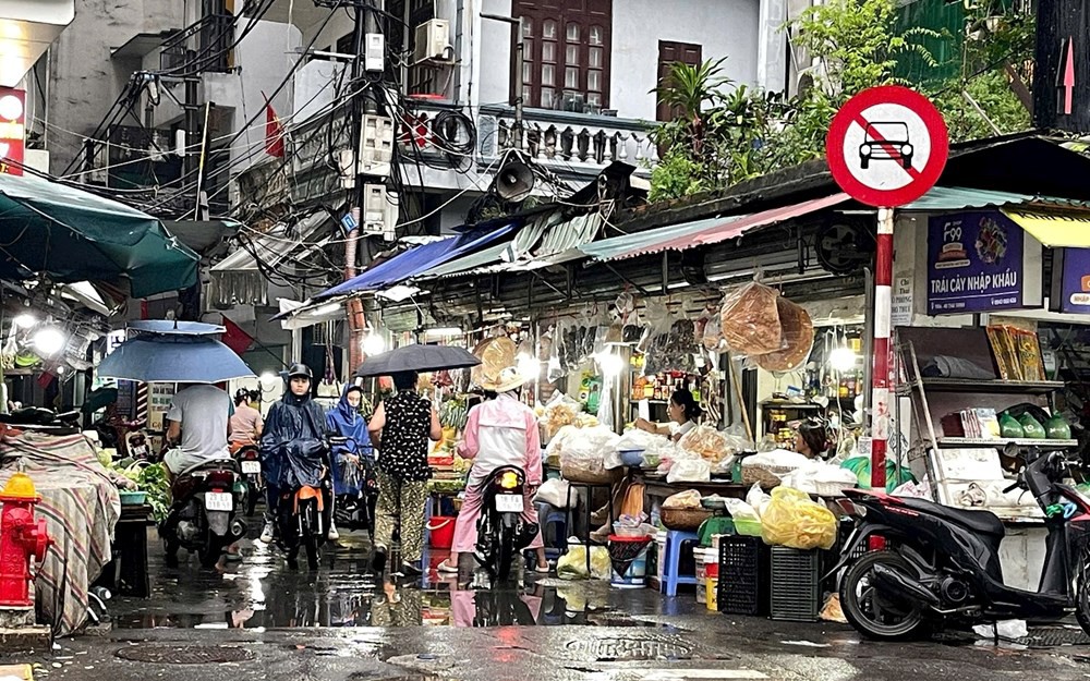 Hà Nội: Danh sách 231 chợ cóc giải tỏa, 75 điểm “nóng” xử lý trong tháng 1