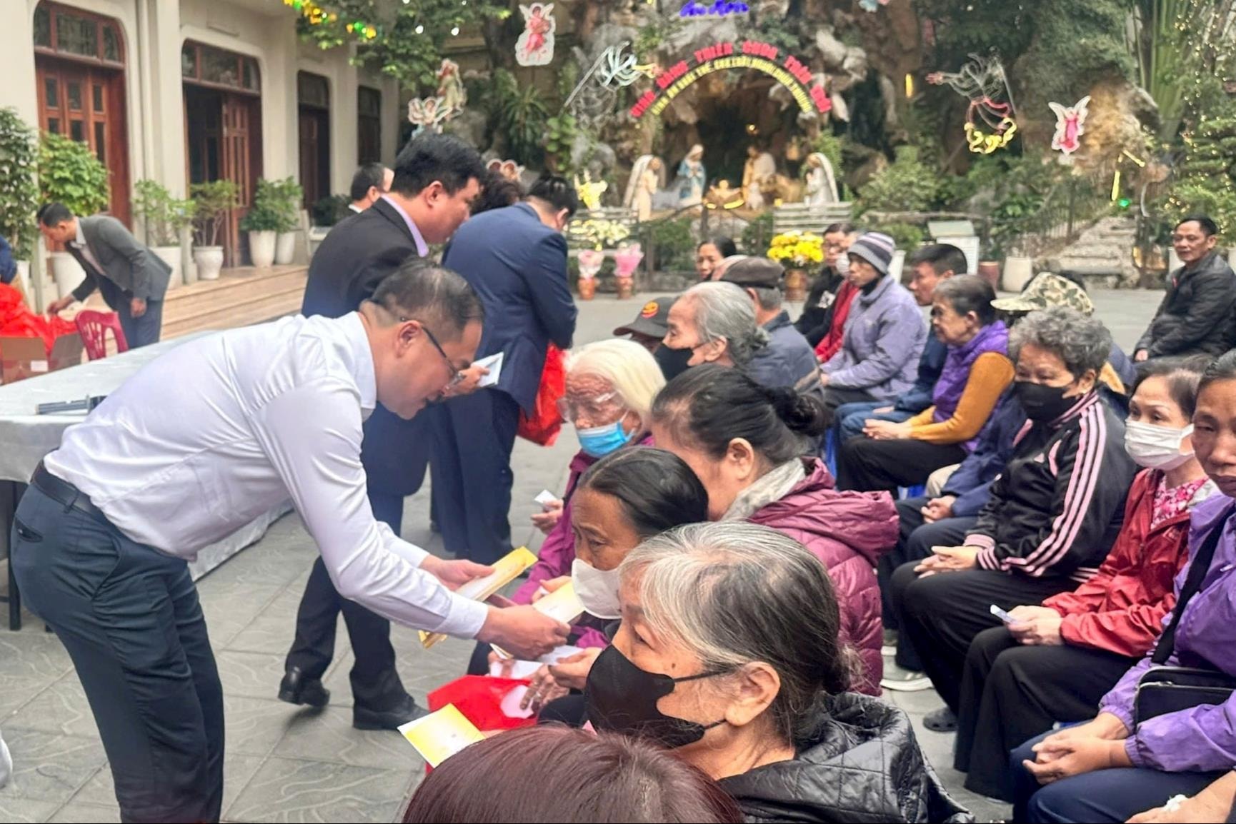 Cách làm sáng tạo để giảm khó, giảm nghèo ở phường Đống Đa- Ảnh 1.