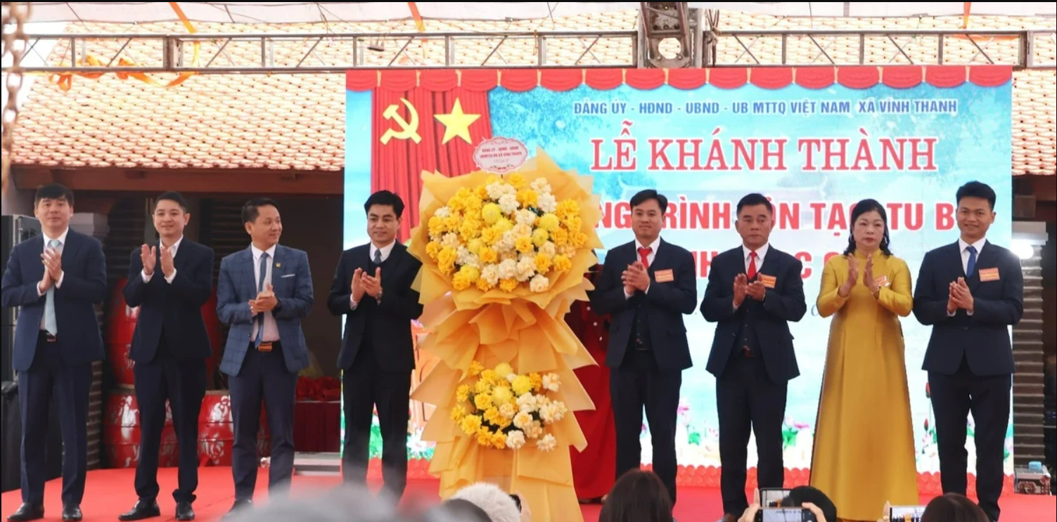 ĐẢNG ỦY - HĐND - UBND - UB MTTQ VIỆT NAM XÃ VĨNH THANH KHÁNH THÀNH CÔNG TRÌNH TU BỔ, TÔN TẠO DI TÍCH LỊCH  SỬ - VĂN HÓA CẤP QUỐC GIA ĐÌNH NGỌC CHI.- Ảnh 1.