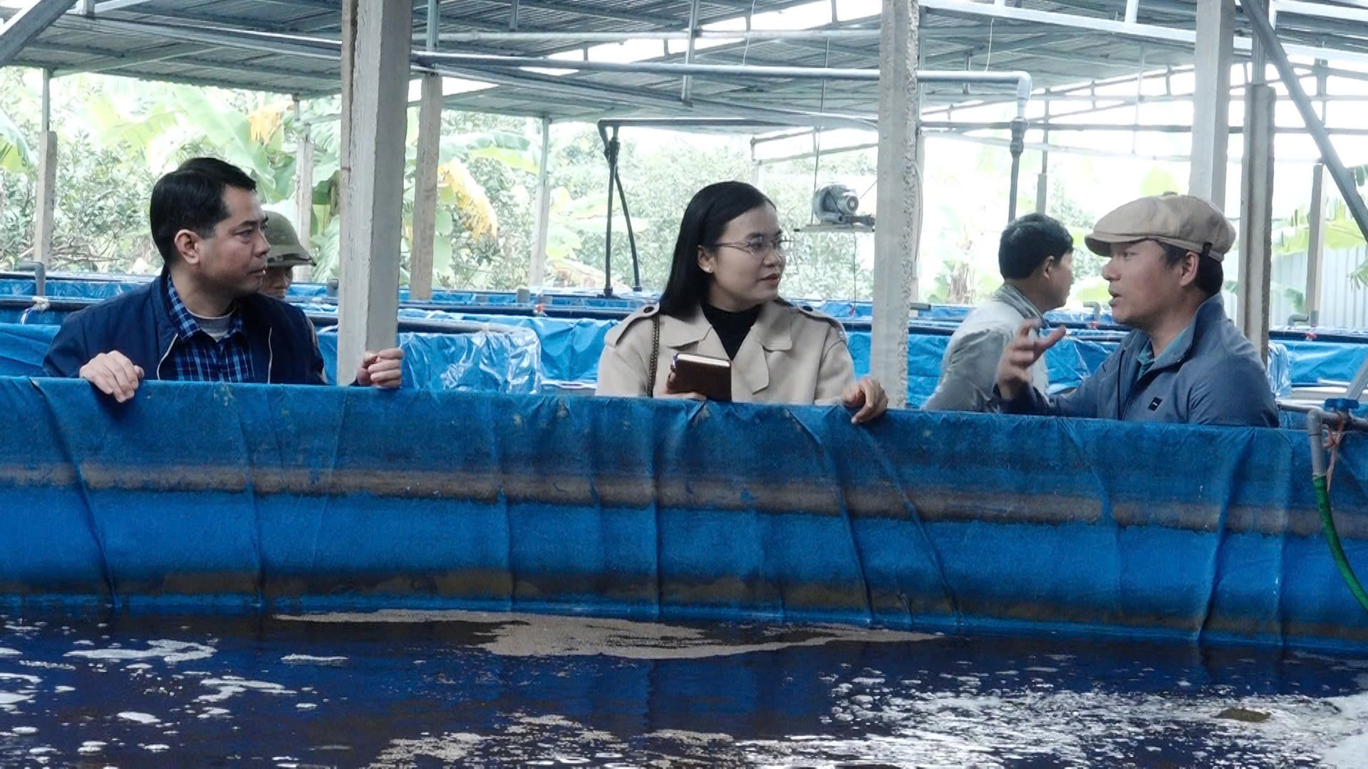 Hội Nông dân xã Hồng Sơn thăm quan mô hình nuôi cá rô phi thương phẩm công nghệ cao tại địa phương- Ảnh 4.