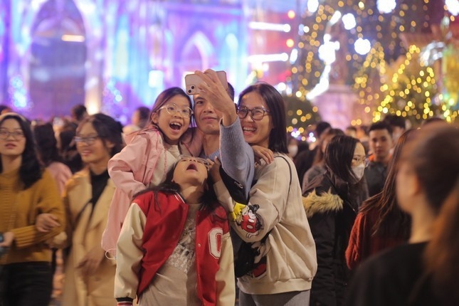 Đảm bảo an toàn vui chơi dịp Tết Dương lịch trên địa bàn xã Chuyên Mỹ

- Ảnh 2.