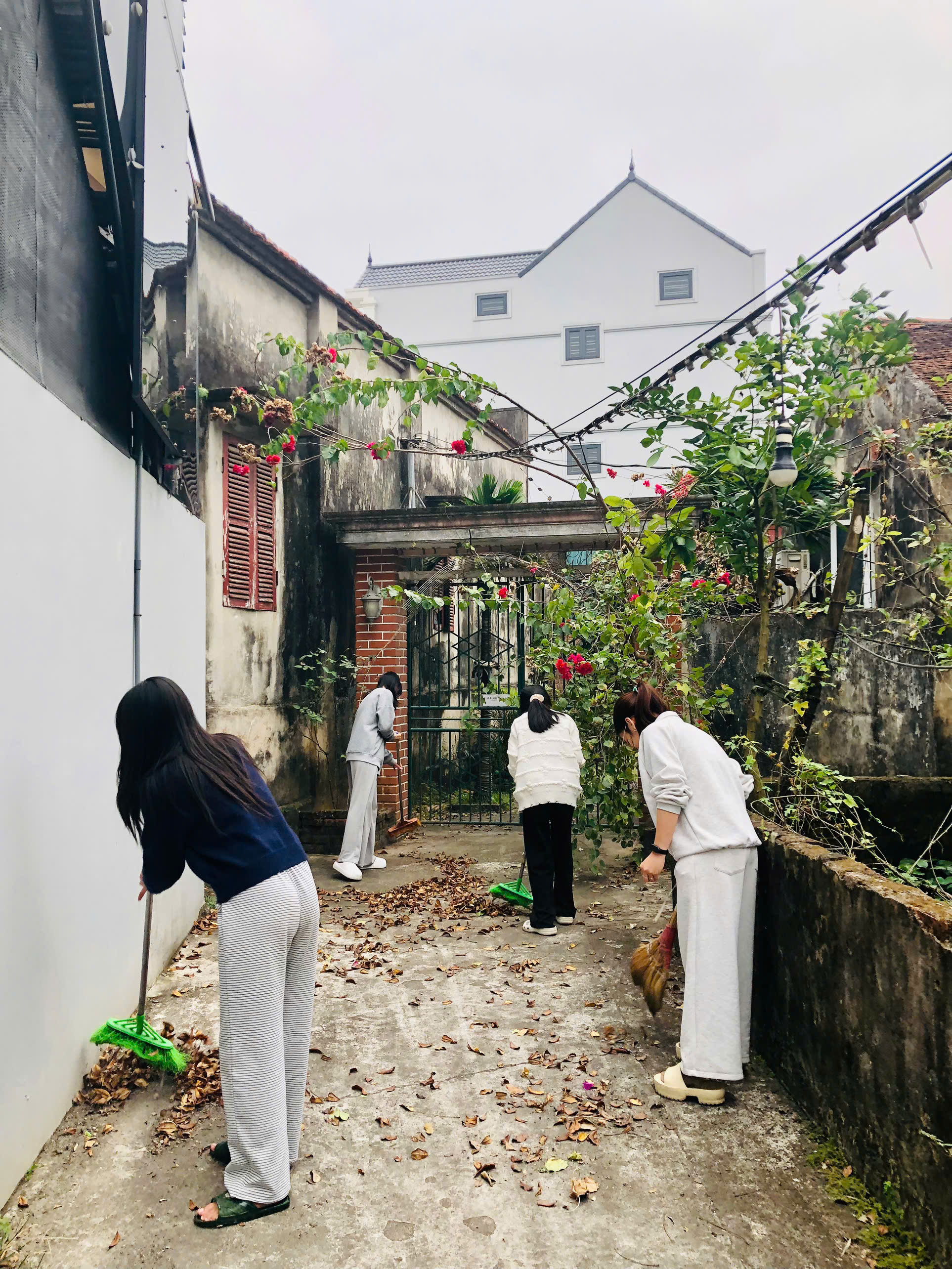 Xã Bình Minh tổng vệ sinh, để môi trường sạch đẹp.