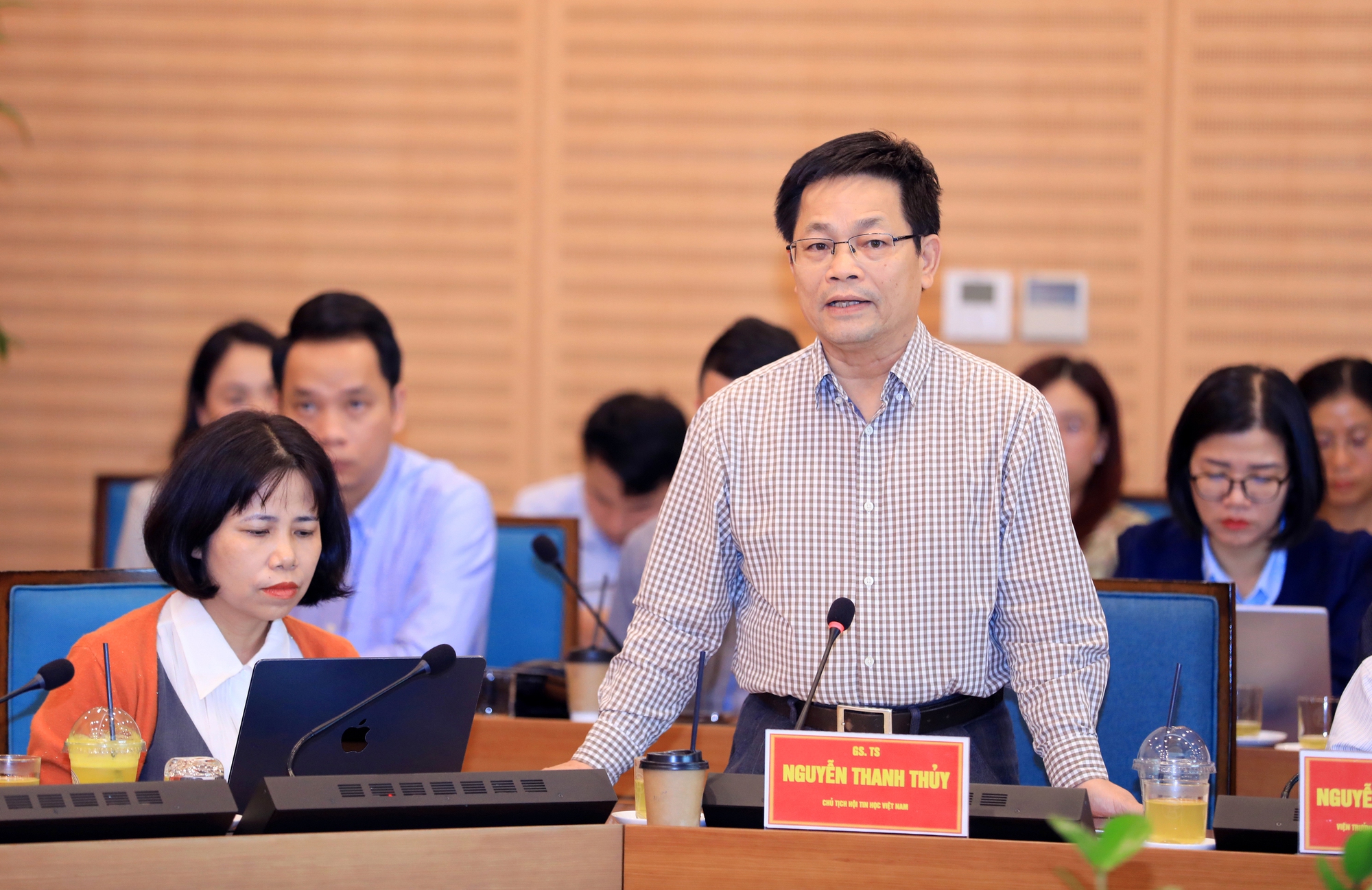 Hà Nội đẩy mạnh thực thi 6 Nghị quyết: Đưa khoa học và công nghệ trở thành động lực phát triển bền vững- Ảnh 4.