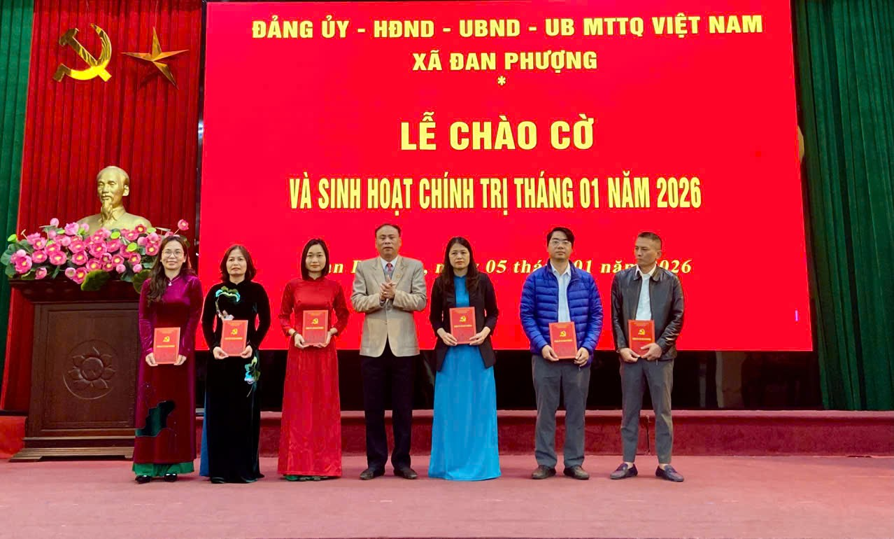 Lễ chào cờ và sinh hoạt chính trị tháng 01 năm 2026.- Ảnh 4.