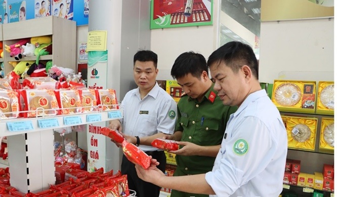Hoài Đức bảo đảm an toàn thực phẩm phục vụ Tết Dương lịch, Tết Nguyên đán Bính Ngọ và Lễ hội Xuân năm 2026- Ảnh 2.