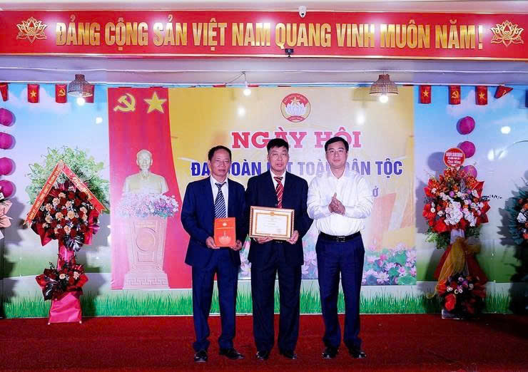 Kết quả nổi bật trong thực hiện phong trào “Toàn dân đoàn kết xây dựng đời sống văn hóa” năm 2025 trên địa bàn phường Yên Sở- Ảnh 3.