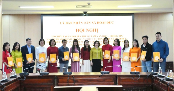 UBND xã Hoài Đức tổ chức hội nghị công bố Quyết định tổ chức lại và đổi tên các đơn vị sự nghiệp công lập- Ảnh 3.