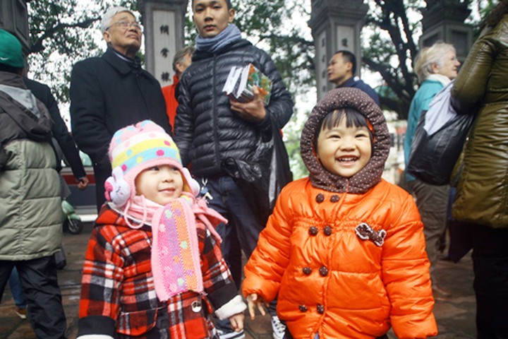 C:\Users\Admin\AppData\Local\Temp\{52239496-63EE-407A-ABA9-AFC08B9D2C7B}.tmp