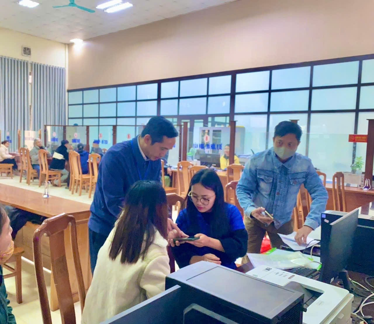 Giữ vững tinh thần, lan tỏa nhiệt huyết Chiến dịch “Thanh niên đồng hành cùng hành chính công”- Ảnh 2.