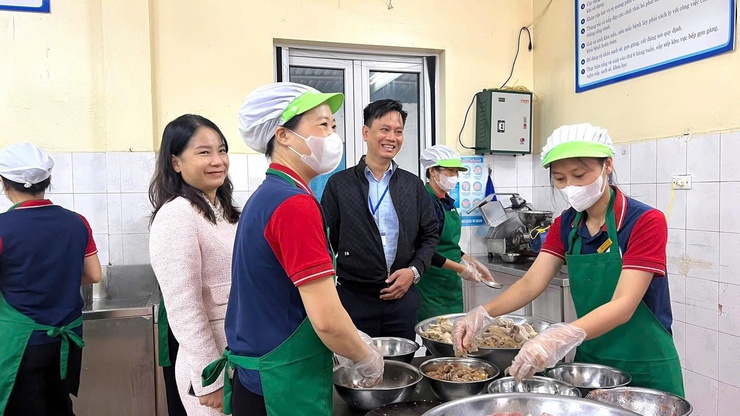 Tăng cường kiểm tra liên ngành an toàn thực phẩm dịp cao điểm - xã Nam Phù quyết tâm kiểm soát chặt từ cơ sở- Ảnh 2.