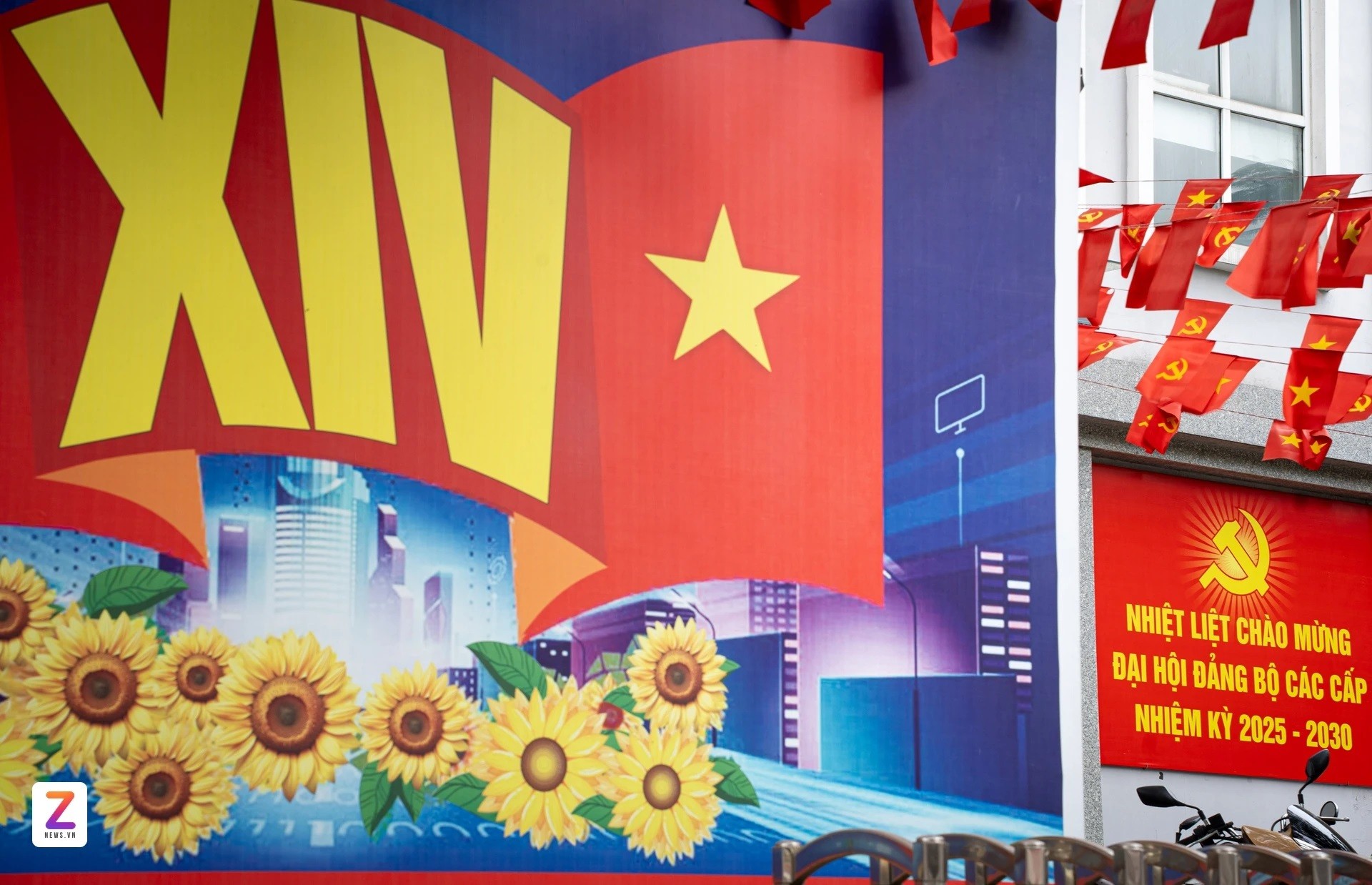 Hà Nội rực rỡ cờ hoa chào mừng Đại hội XIV của Đảng- Ảnh 7.