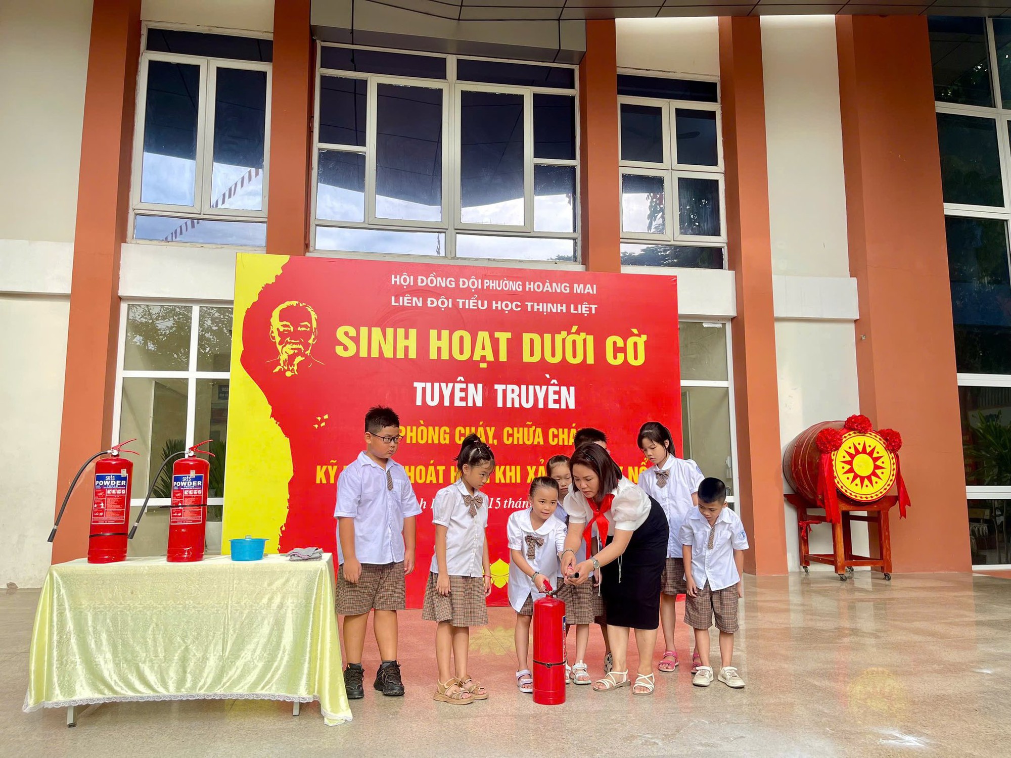 CÔ GIÁO PHAN THU THẢO – TẤM GƯƠNG TIÊU BIỂU
TRONG CÔNG TÁC ĐỘI- Ảnh 3.