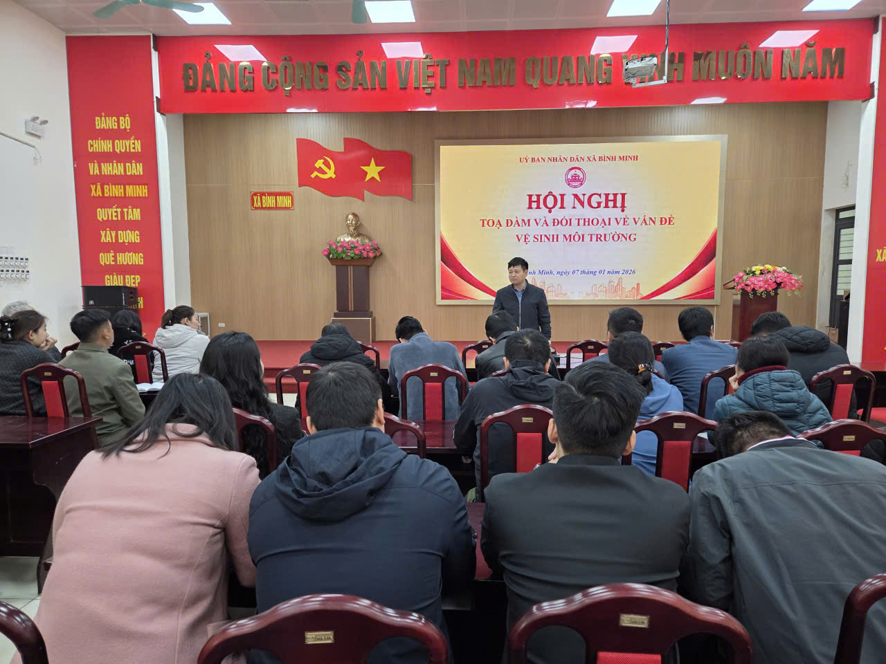 XÃ BÌNH MINH TỔ CHỨC HỘI NGHỊ TỌA ĐÀM, ĐỐI THOẠI VỀ CÔNG TÁC VỆ SINH MÔI TRƯỜNG