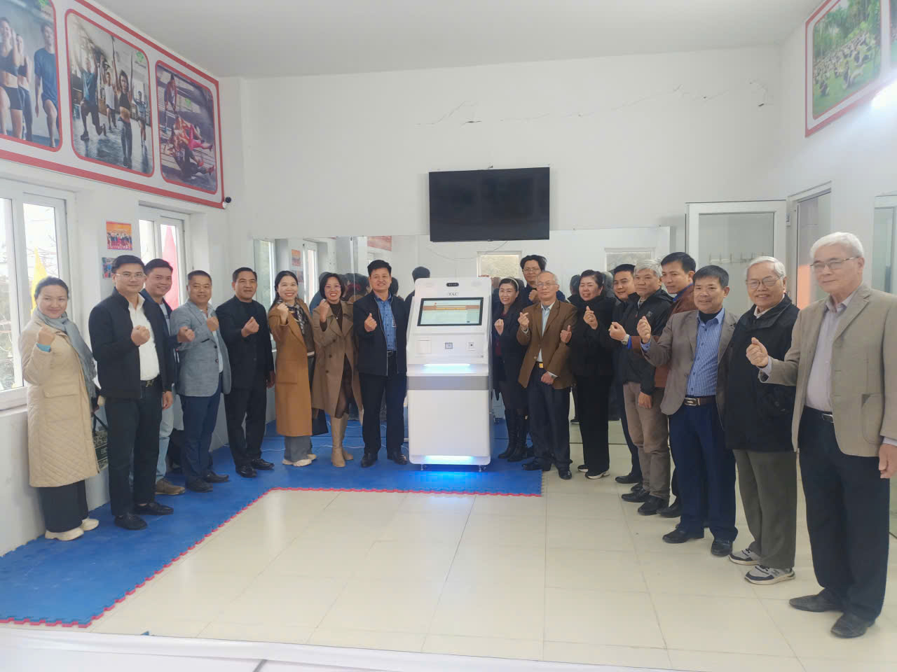 Xã Bình Minh bàn giao trang thiết bị Trạm số hóa: Bước tiến mới trong chuyển đổi số cơ sở