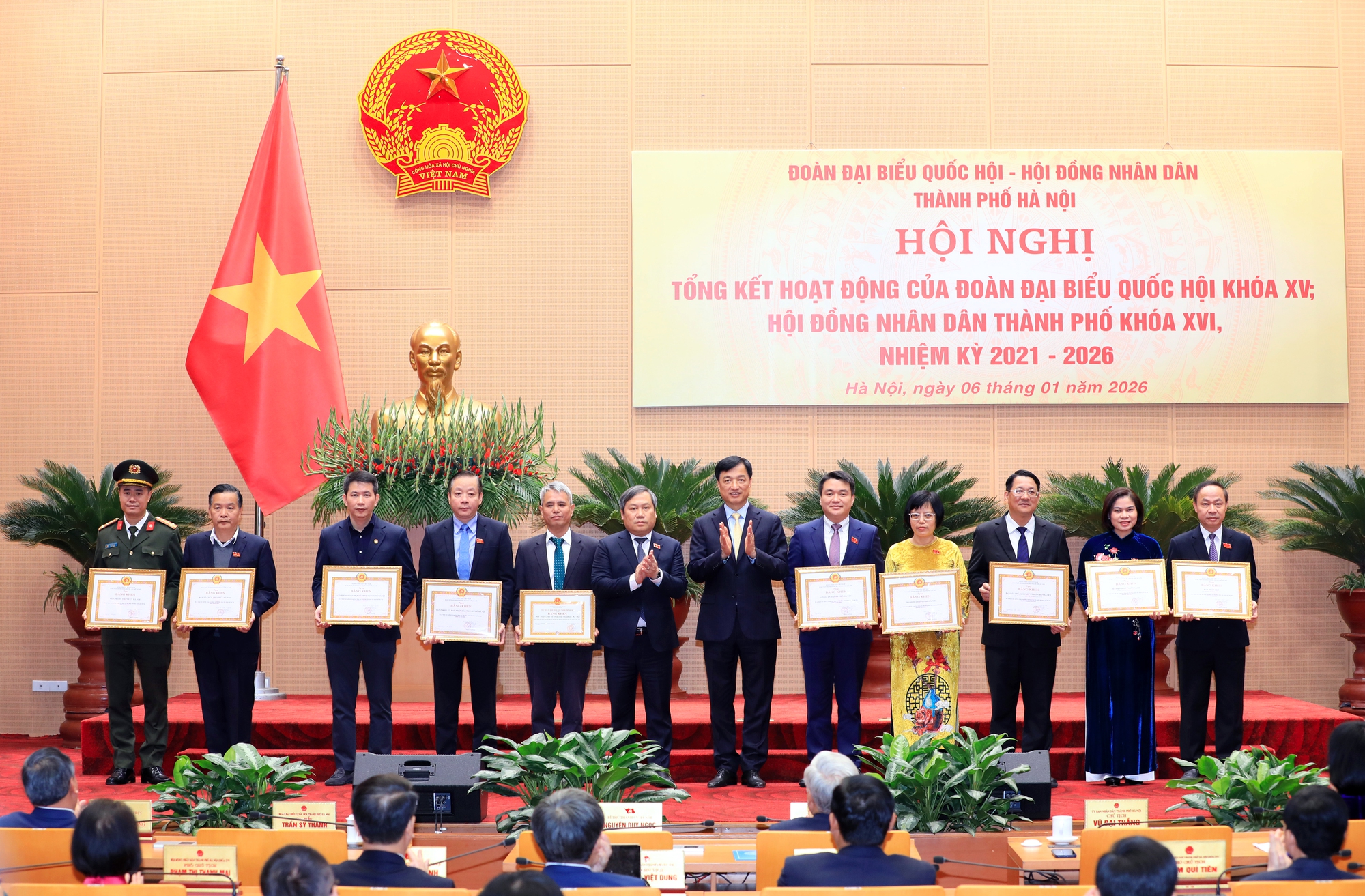 Tổng kết hoạt động của Đoàn Đại biểu Quốc hội khóa XV và HĐND thành phố Hà Nội khóa XVI nhiệm kỳ 2021-2026- Ảnh 4.