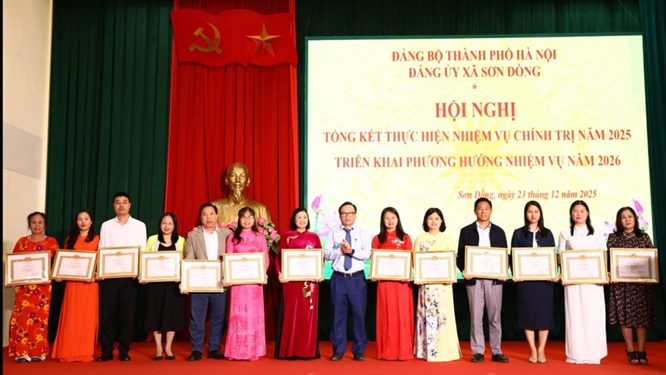 Đảng ủy tổng kết công tác năm 2025, triển khai nhiệm vụ năm 2026- Ảnh 10.