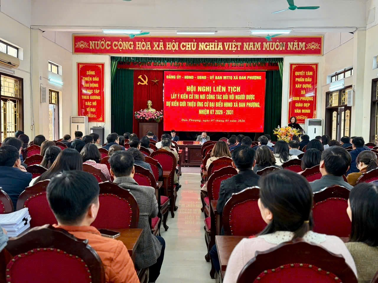Hội nghị liên tịch lấy ý kiến của cử tri nơi công tác đối với người được dự kiến giới thiệu ứng cử đại biểu HĐND xã Đan Phượng, nhiệm kỳ 2026-2031.- Ảnh 1.