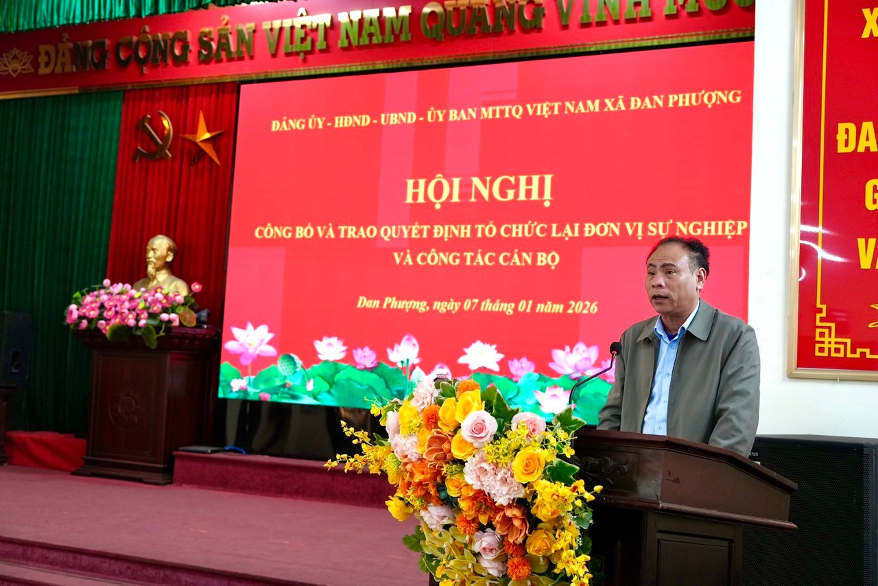 Hội nghị công bố và trao Quyết định tổ chức lại Đơn vị sự nghiệp và các Quyết định công tác cán bộ- Ảnh 4.