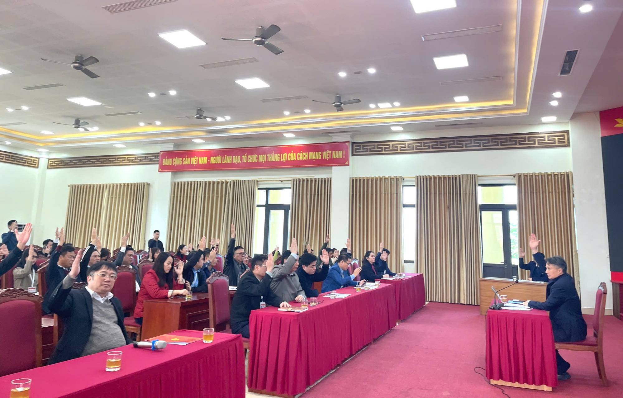 XÃ VĨNH THANH TỔ CHỨC HỘI NGHỊ LẤY Ý KIẾN CỬ TRI NƠI CÔNG TÁC ĐỐI VỚI NGƯỜI ĐƯỢC DỰ KIẾN GIỚI THIỆU ỨNG CỬ ĐẠI BIỂU HĐND CÁC CẤP, NHIỆM KỲ 2026 – 2031- Ảnh 10.