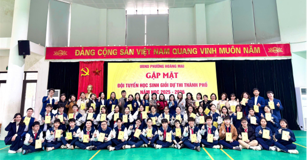 PHƯỜNG HOÀNG MAI TỔ CHỨC GẶP MẶT, ĐỘNG VIÊN 
ĐỘI TUYỂN HỌC SINH GIỎI THÀNH PHỐ CÁC MÔN VĂN HÓA LỚP 9 CẤP THCS NĂM HỌC 2025 - 2026
- Ảnh 1.