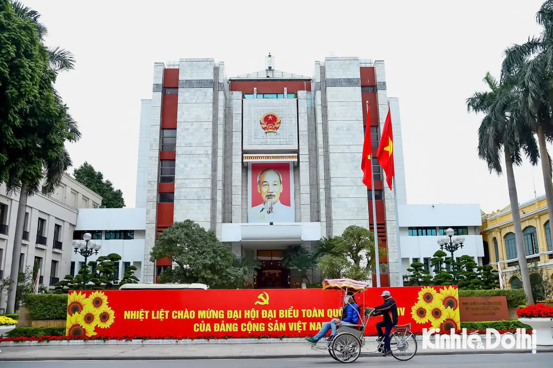 Hà Nội rực rỡ cờ hoa chào mừng Đại hội lần thứ XIV của Đảng- Ảnh 5.