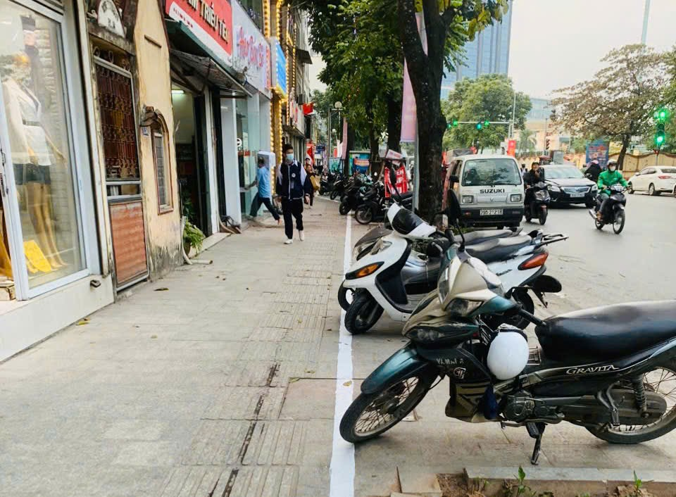 TIÊU ĐIỂM: PHƯƠNG LIỆT QUYẾT TÂM XÓA BỎ CÁC “ĐIỂM NGHẼN” ĐÔ THỊ- Ảnh 1.