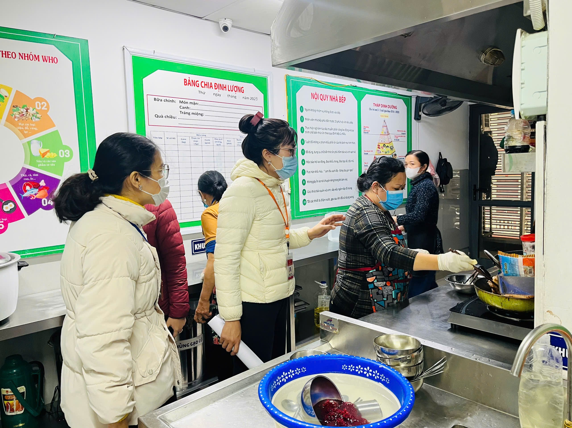 TIÊU ĐIỂM: PHƯƠNG LIỆT QUYẾT TÂM XÓA BỎ CÁC “ĐIỂM NGHẼN” ĐÔ THỊ- Ảnh 2.