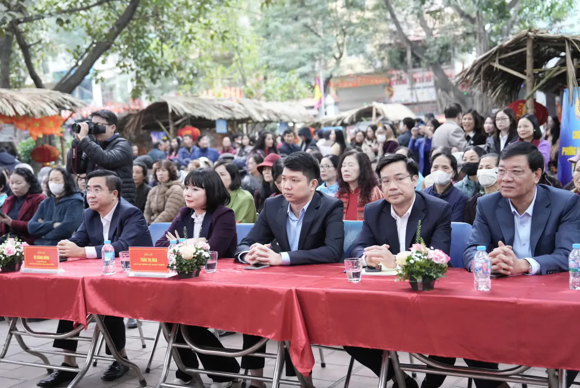 “Tết Nhân Ái” lan tỏa yêu thương tại phường Khương Đình- Ảnh 1.