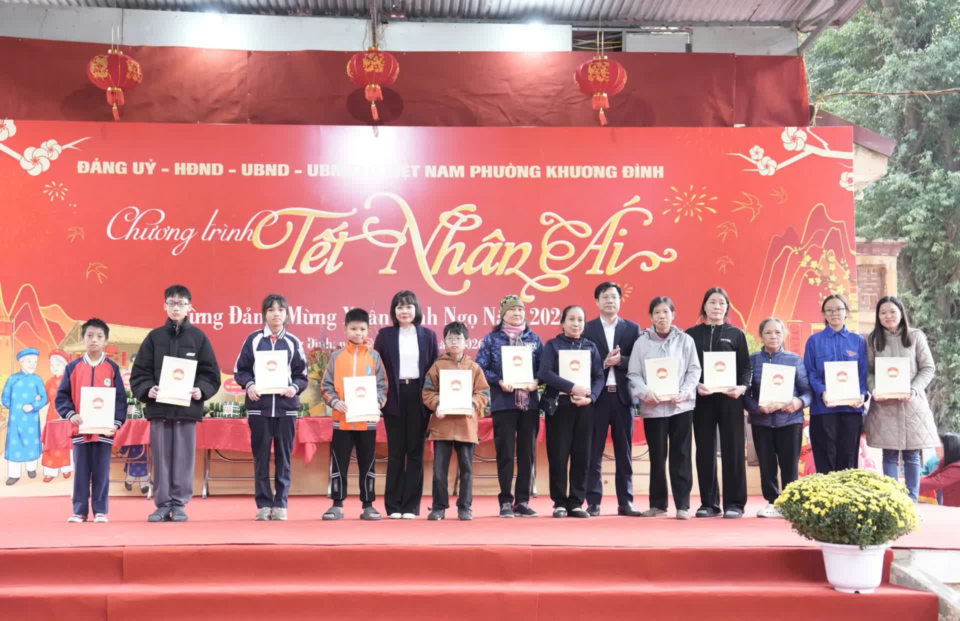 “Tết Nhân Ái” lan tỏa yêu thương tại phường Khương Đình- Ảnh 8.