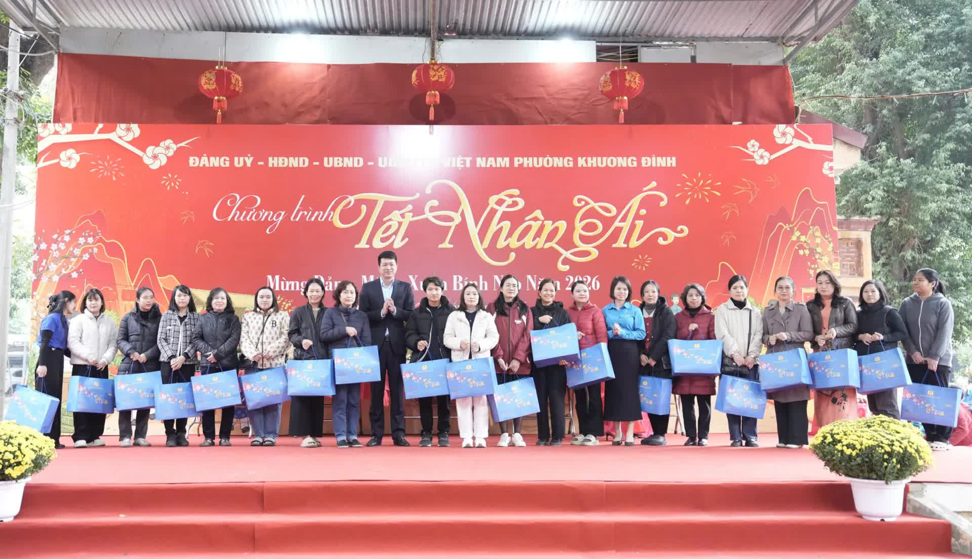 “Tết Nhân Ái” lan tỏa yêu thương tại phường Khương Đình- Ảnh 9.