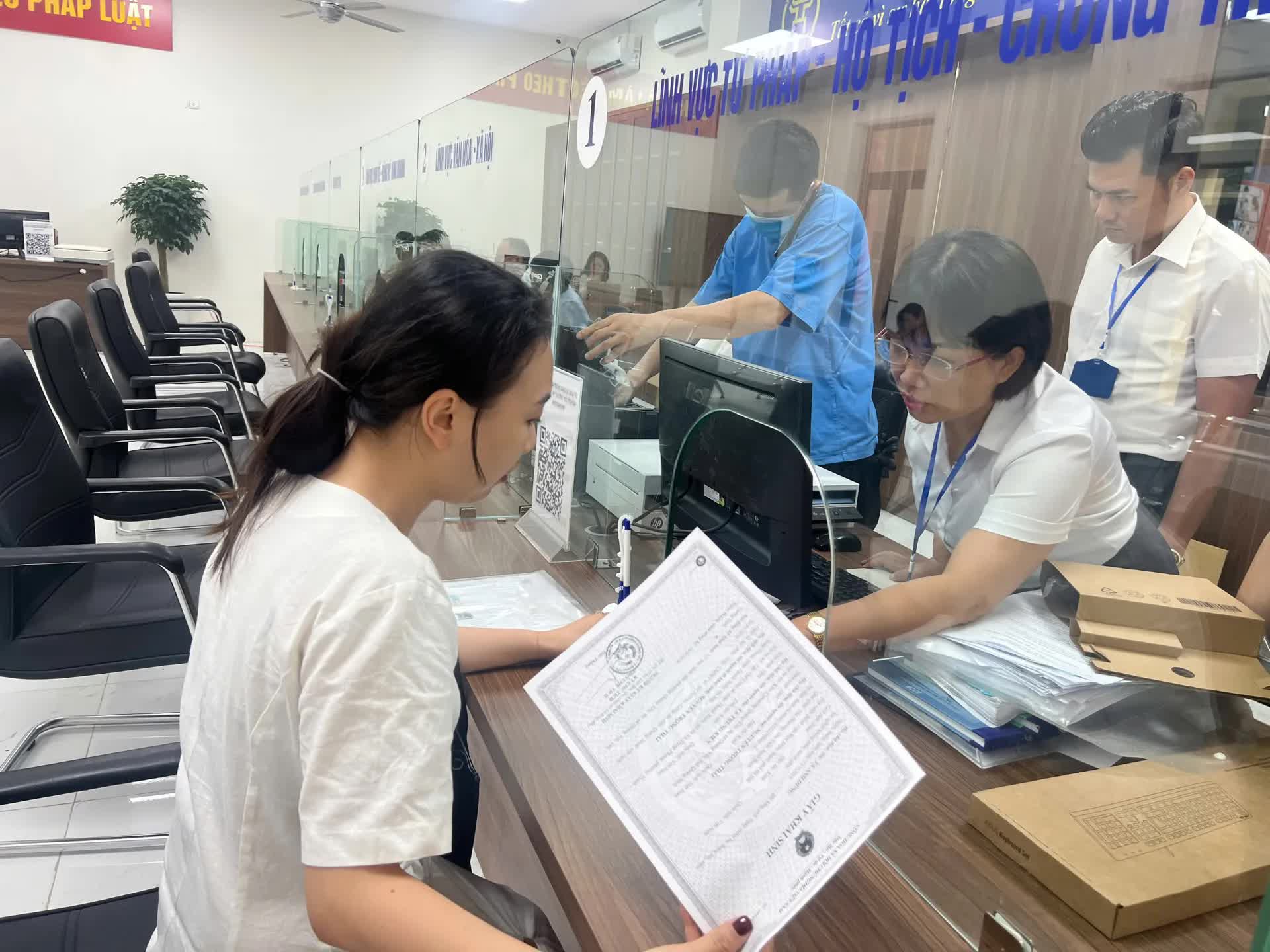 Phường Đại Mỗ: Thủ tục giải quyết nhanh, người dân hài lòng- Ảnh 2.